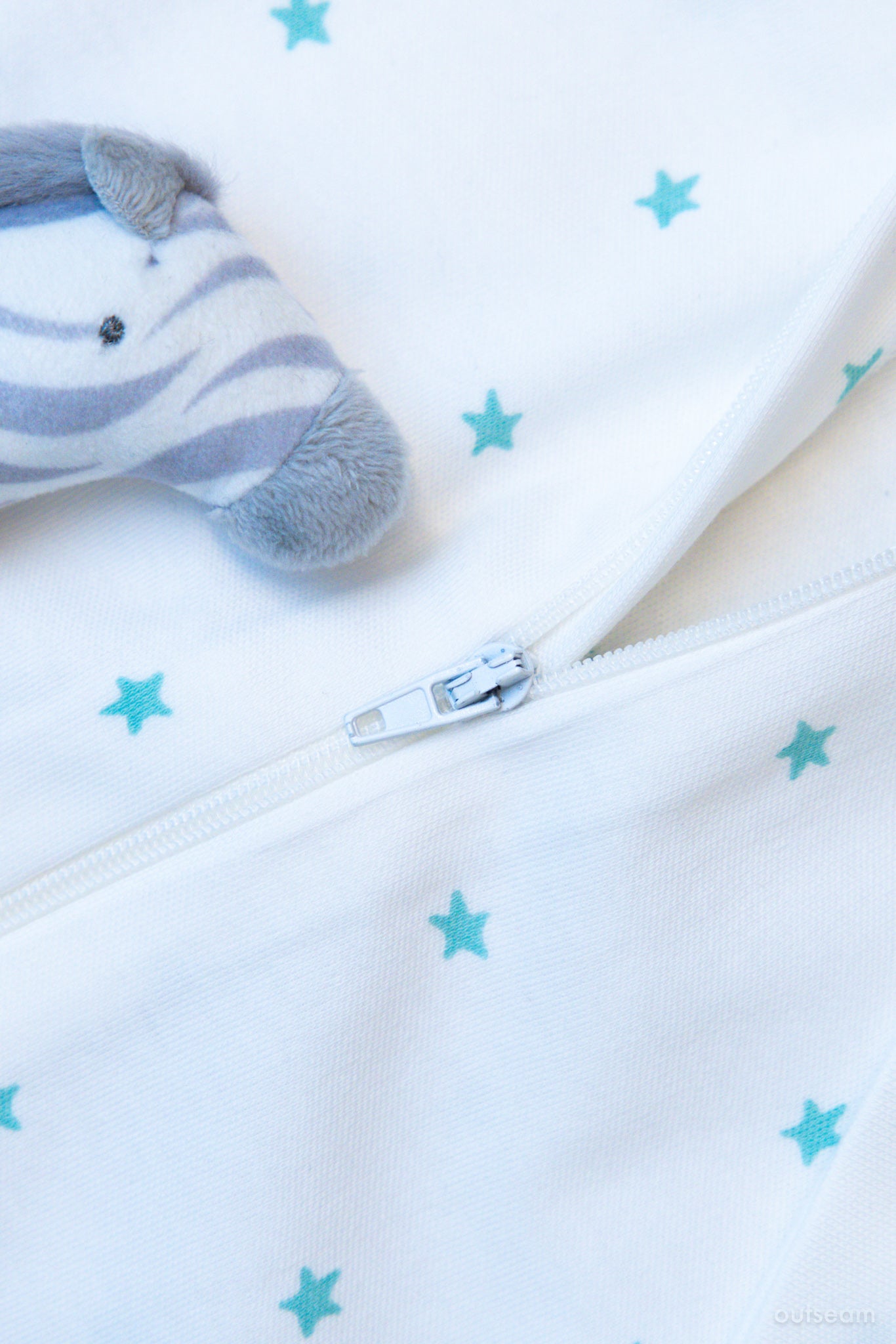 Outseam Newborn Sleep Cocoon Mint Stars — detail view 2